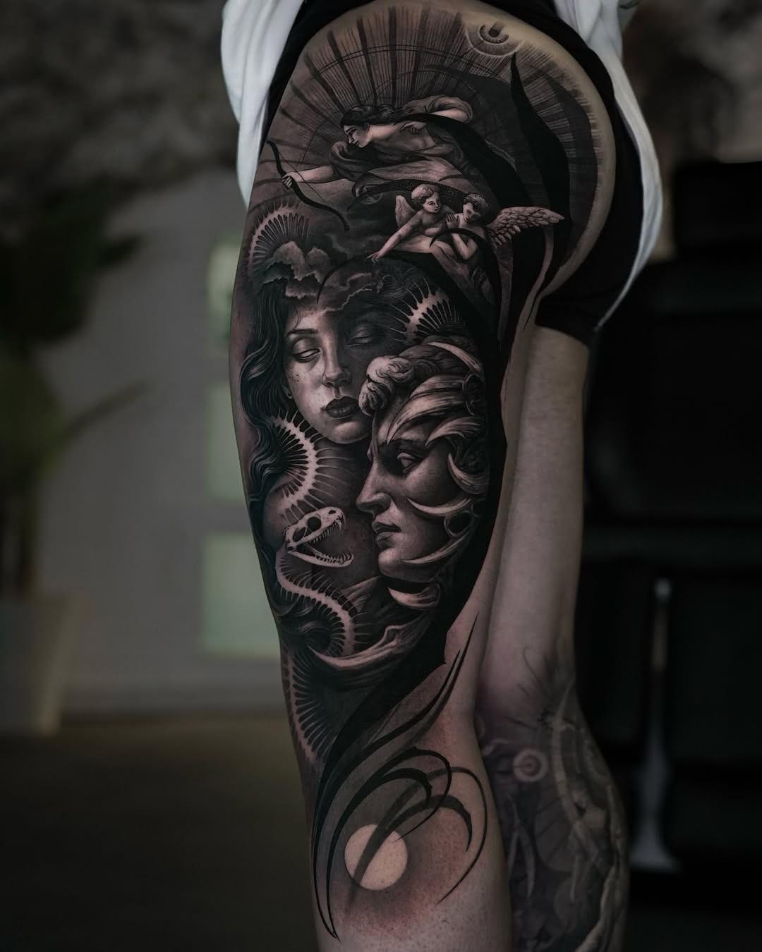 Tattoo by @saranieto_ โ realism, black_and_grey
