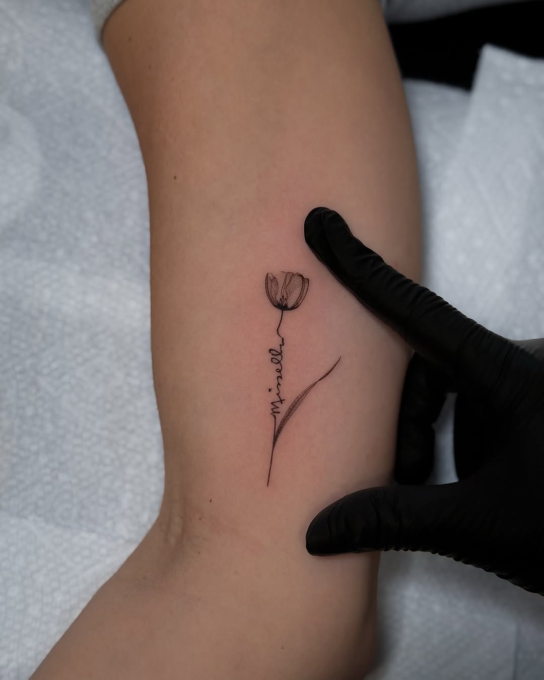 Tattoo by @victoria.tattoos โ fine_line, lettering_script