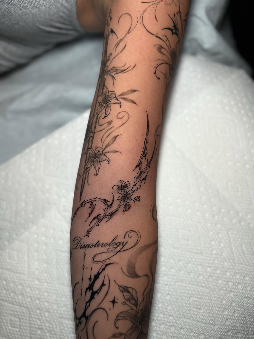 Tattoo by @gnat_art โ fine_line