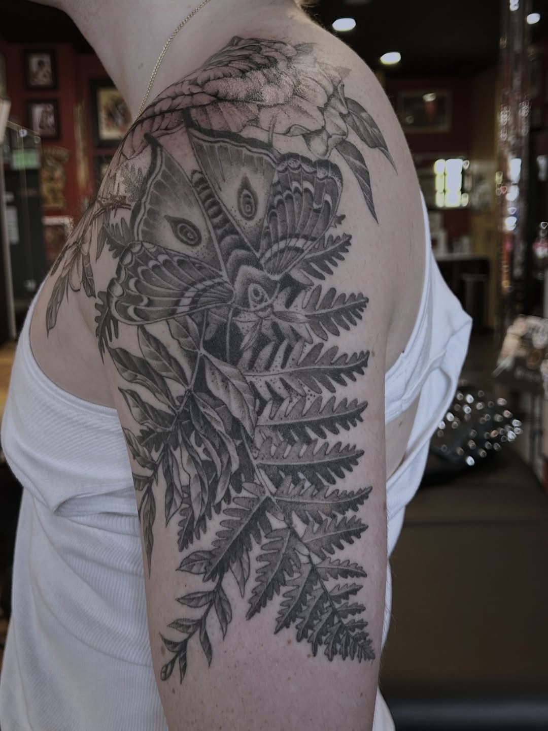 Tattoo by @takomanink — black_and_grey