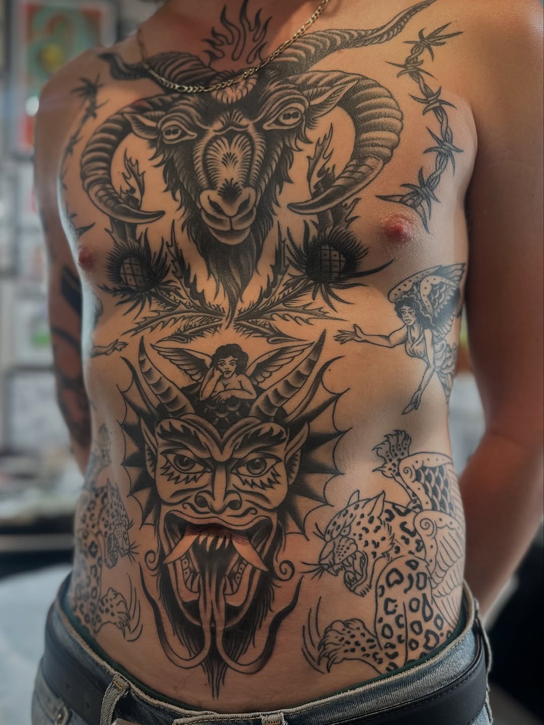 Tattoo by @stacyfevinger — black_and_grey, american_traditional