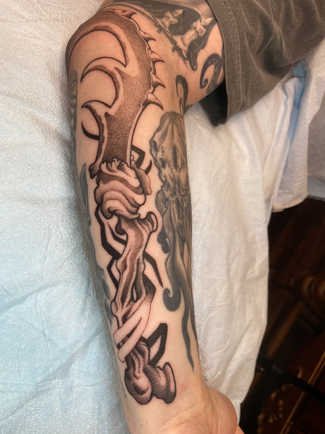 Tattoo by @quinndoskis — black_and_grey, dark_realism