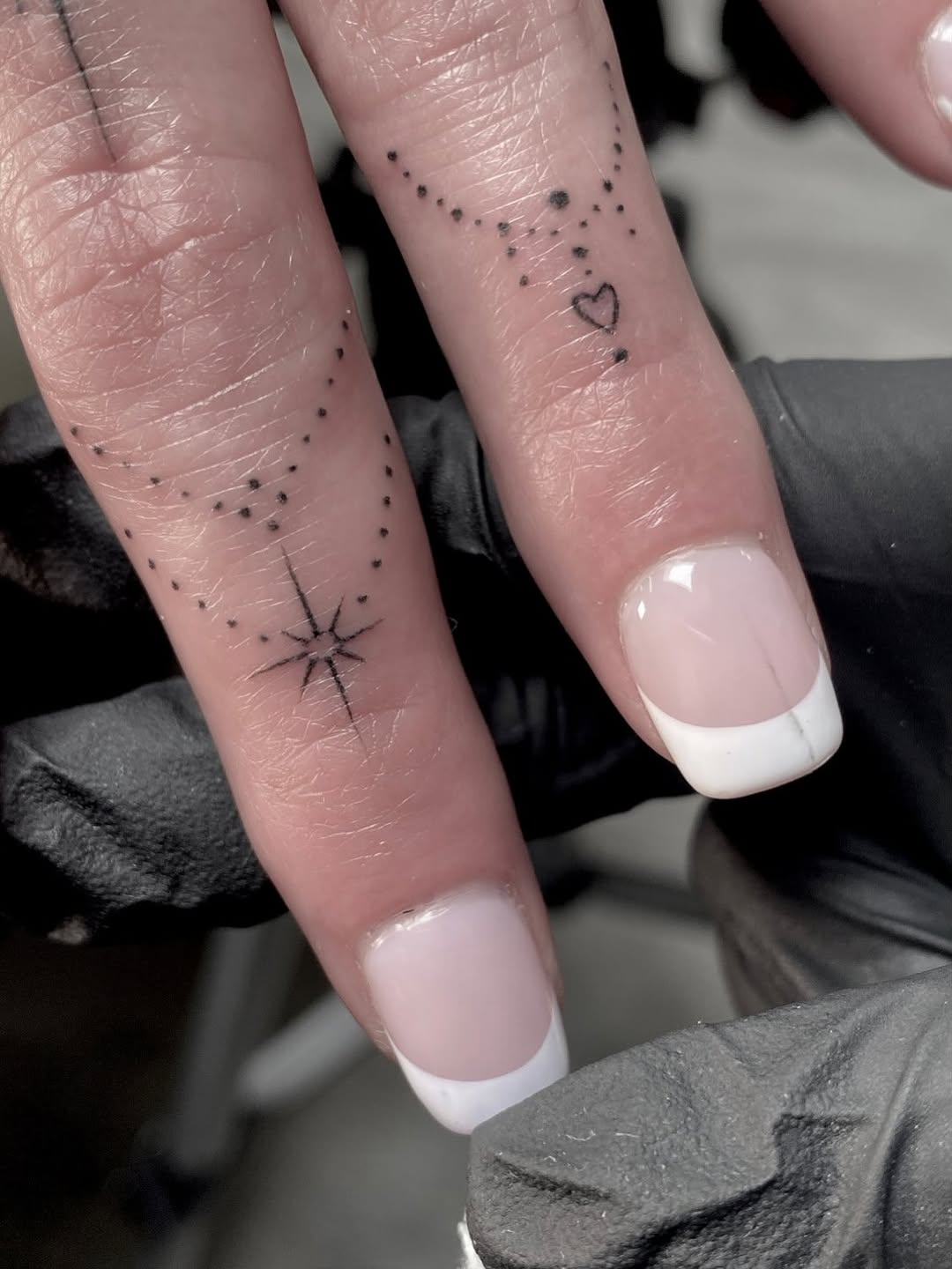 Tattoo by @jayinkytattz โ fine_line, minimalist