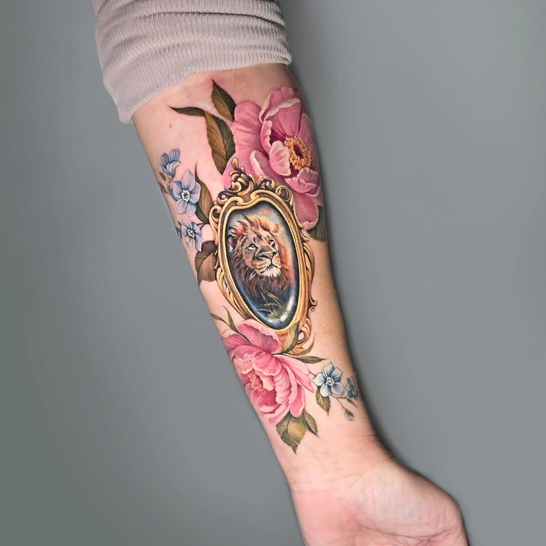 Tattoo by @mary.moss.tats — realism, fine_line