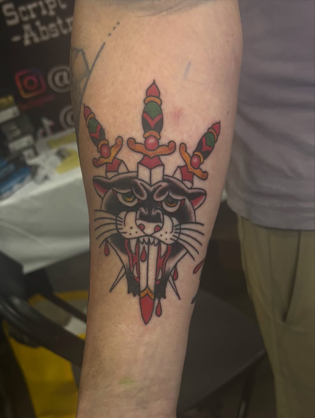 Tattoo by @art.nyahramirez โ american_traditional