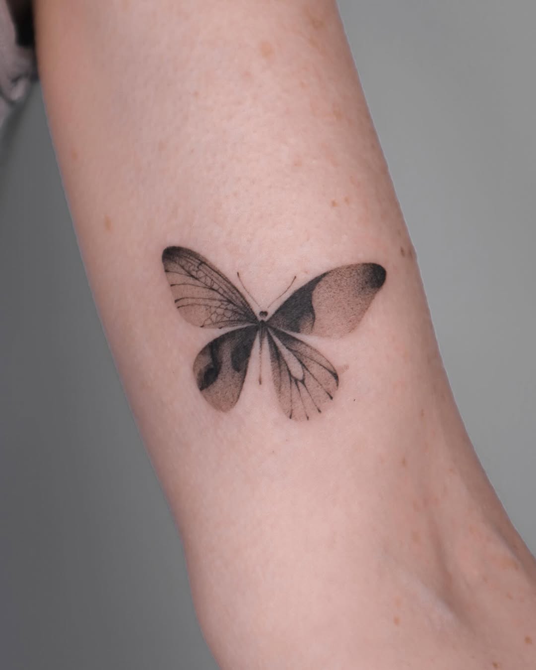 Tattoo by @rivdttt β fine_line, black_and_grey