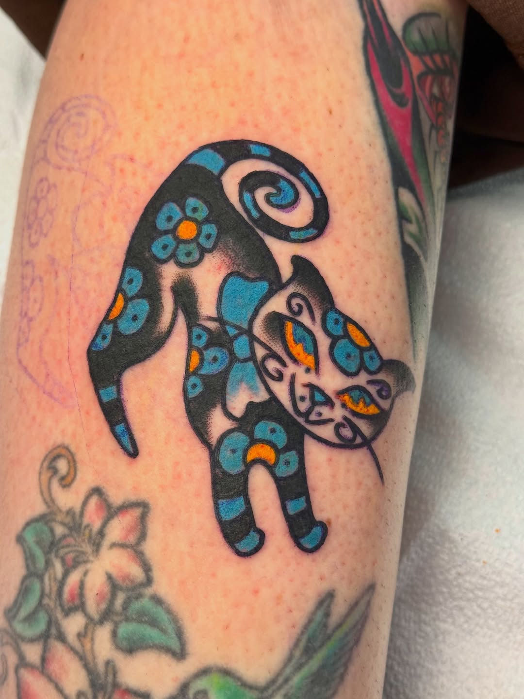 Tattoo by @sydtatz — american_traditional, illustrative