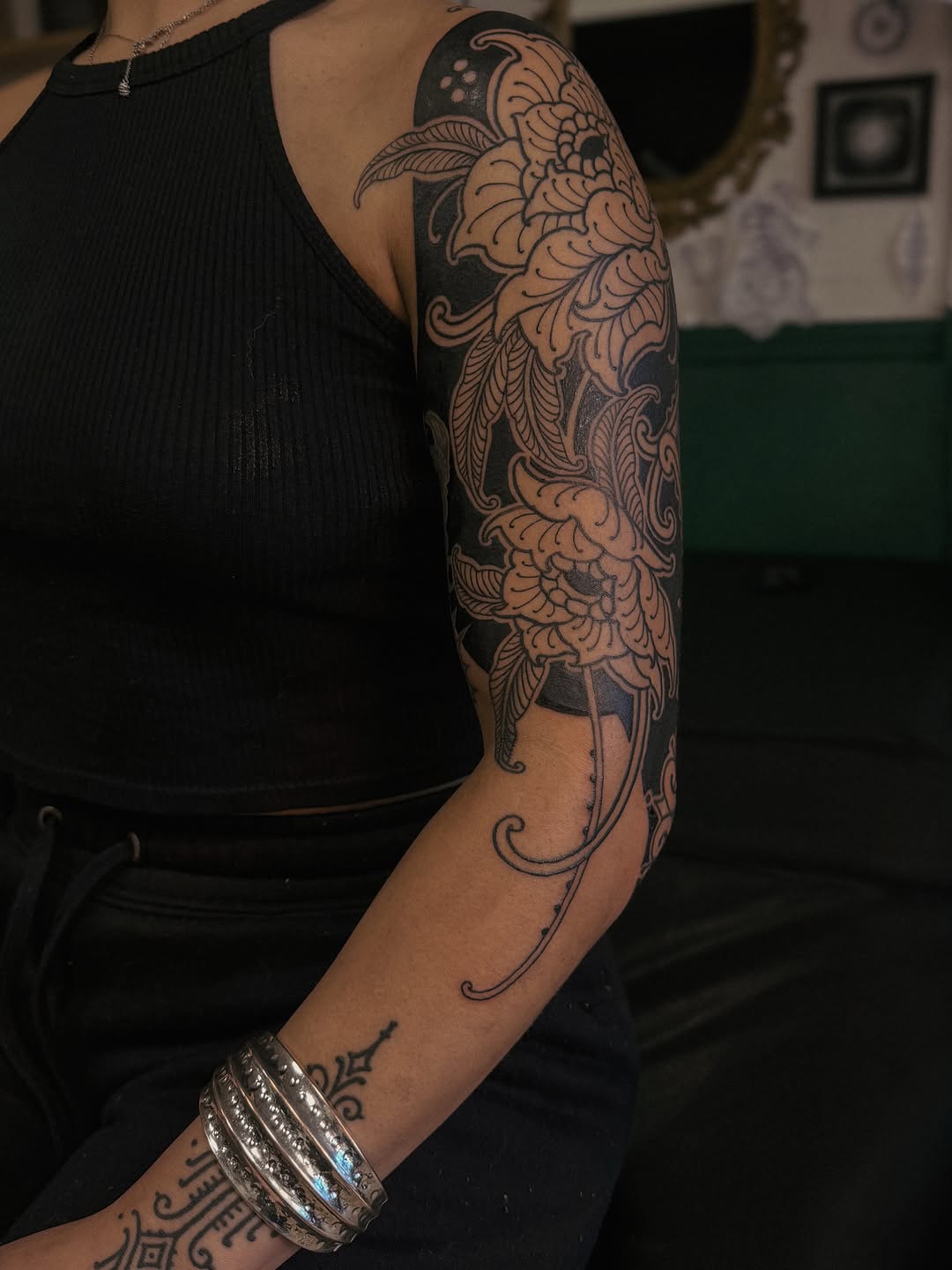 Tattoo by @yasa.tattoo — blackwork, illustrative