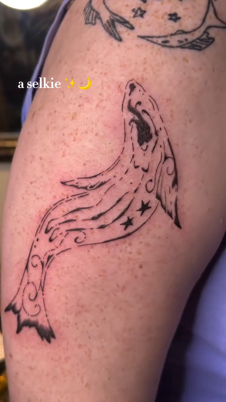 Tattoo by @wanderfernfairy — blackwork