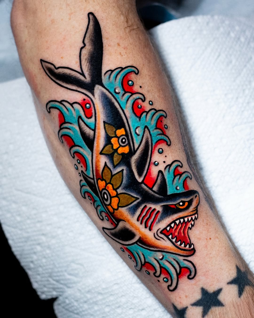 Tattoo by @miguelcomintattooer โ american_traditional