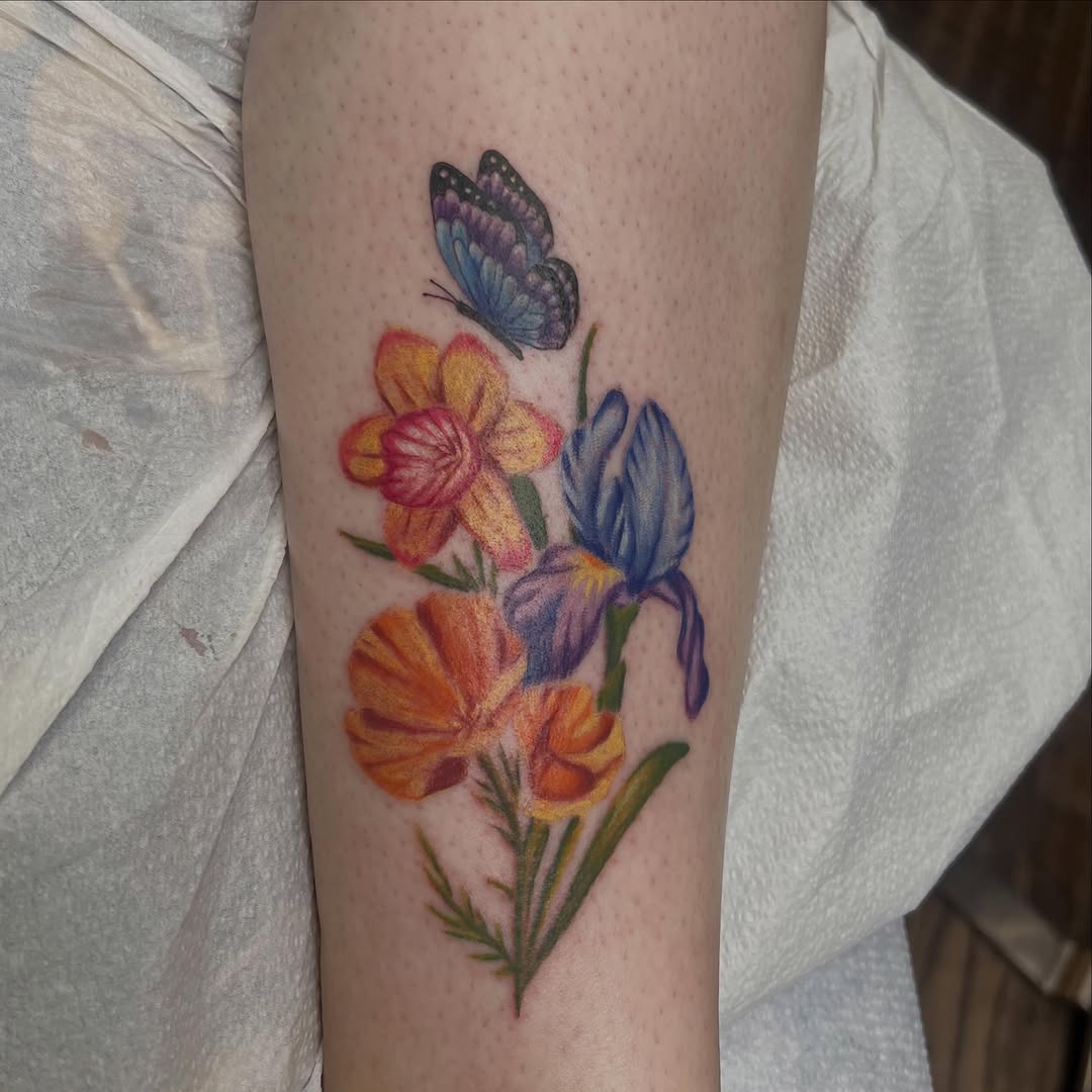 Tattoo by @tattoosbyteri — realism, fine_line