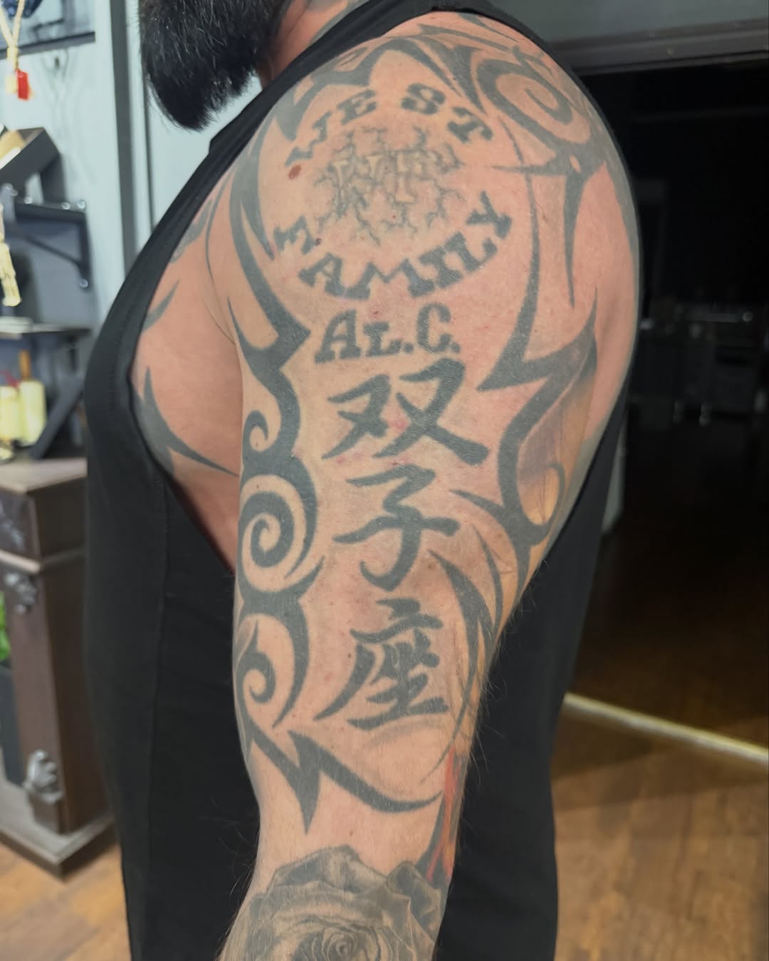 Tattoo by @kiseleva.tattoo — lettering_script, tribal