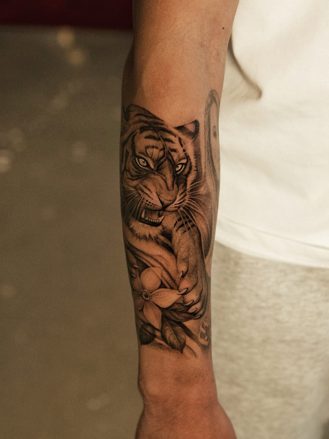 Tattoo by @quindaytattoos — realism, black_and_grey