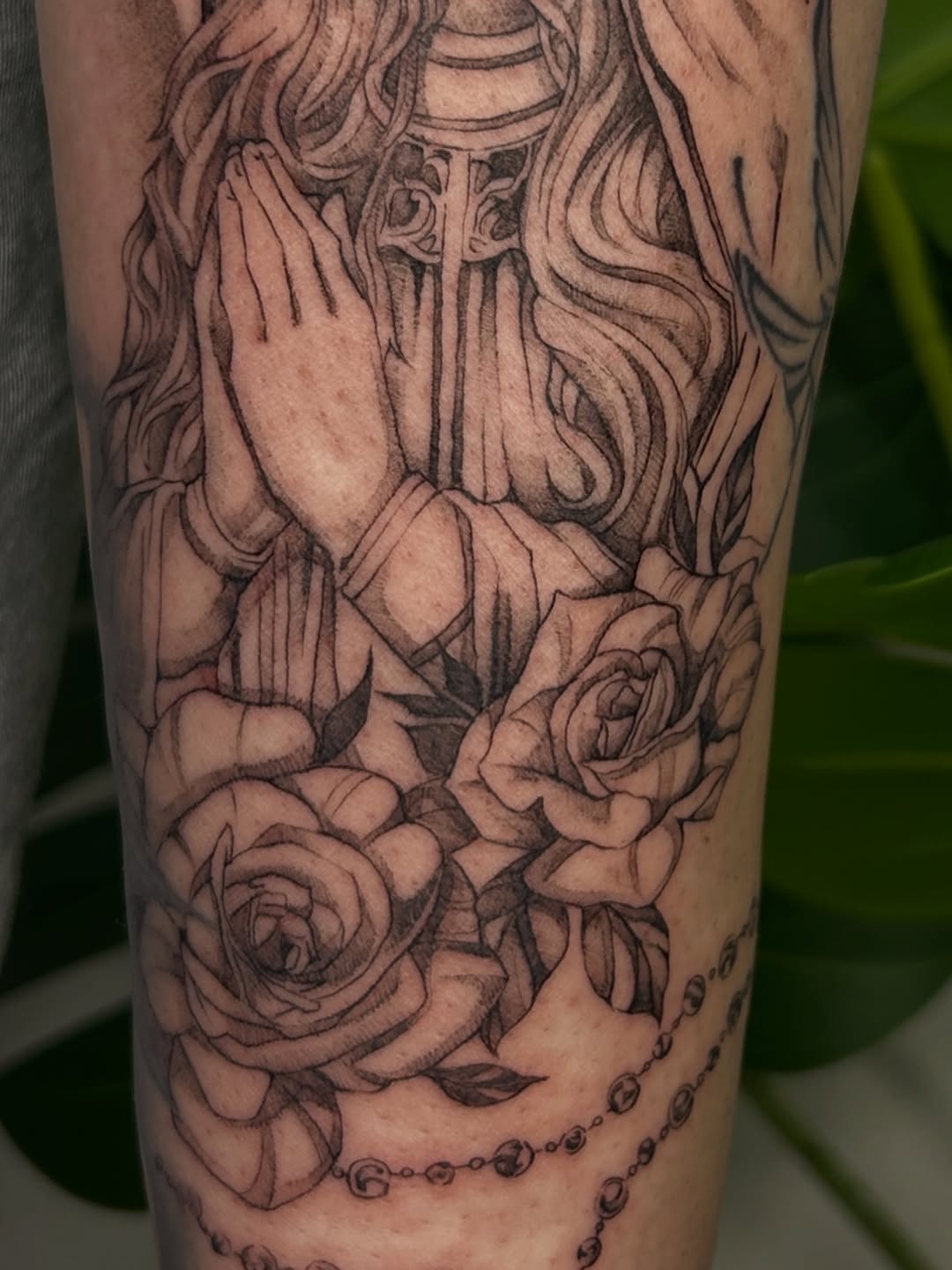Tattoo by @xsinner___ — black_and_grey, illustrative