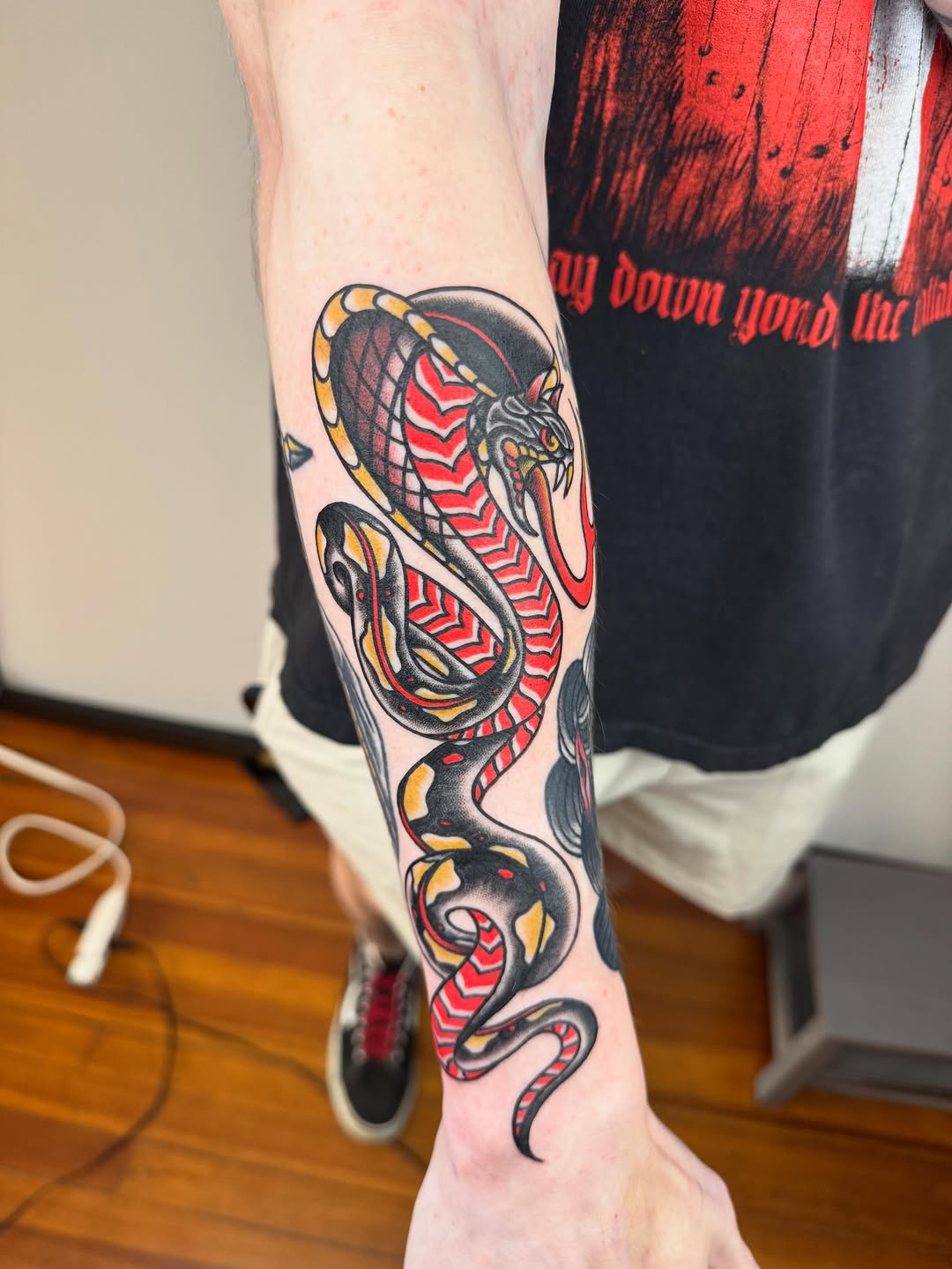 Tattoo by @dieslowtattoo โ american_traditional