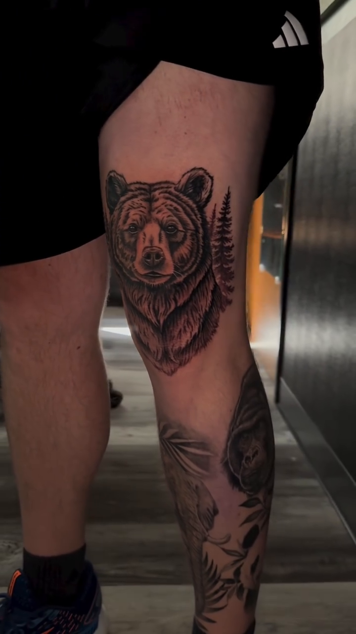 Tattoo by @lesleahipp_tattoo — black_and_grey, realism