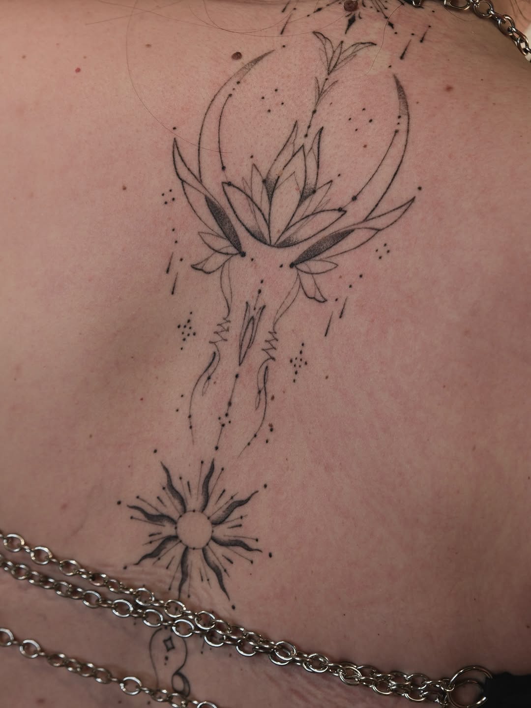 Tattoo by @vudi_tattoo — fine_line, dotwork