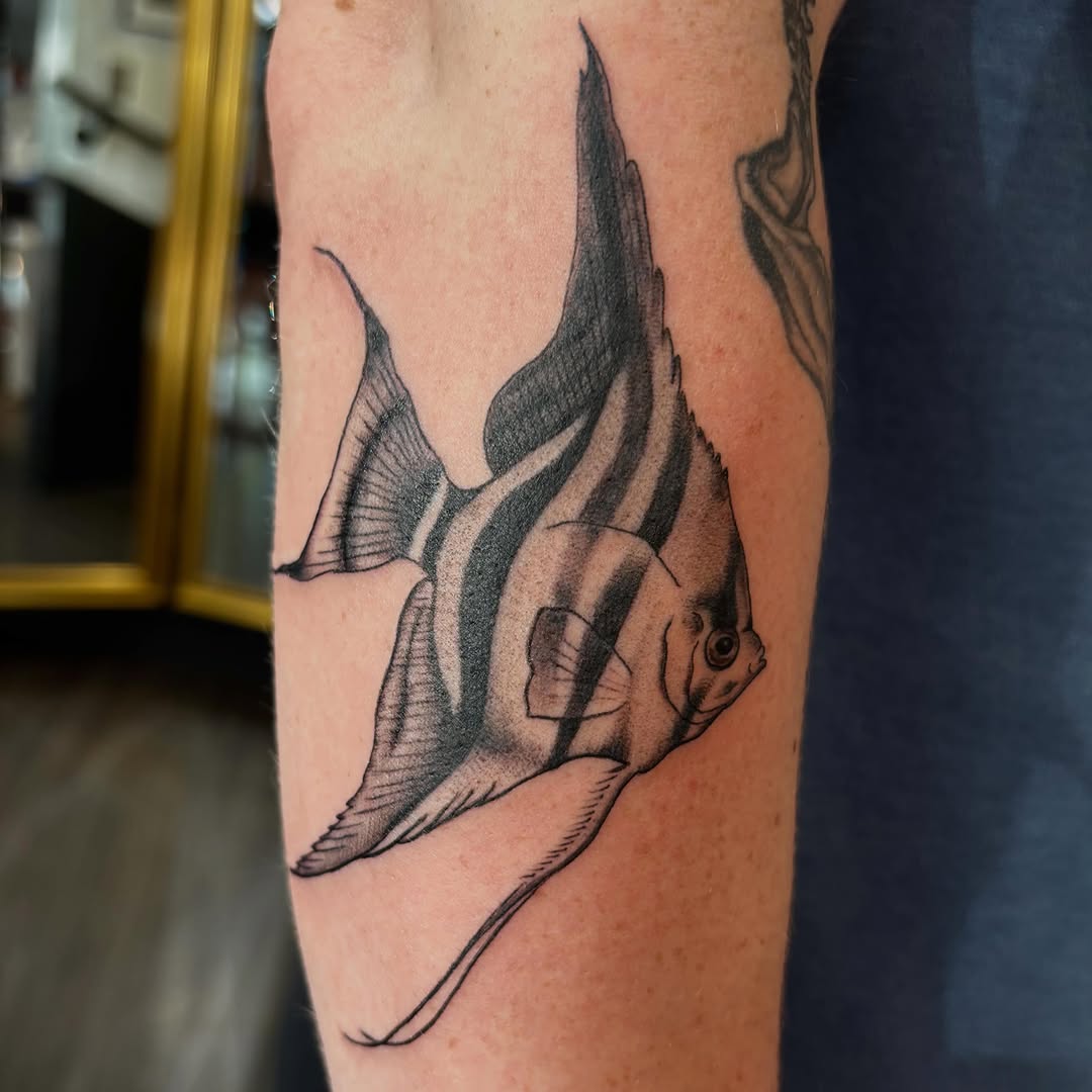 Tattoo by @bb.tatt00s — black_and_grey, realism