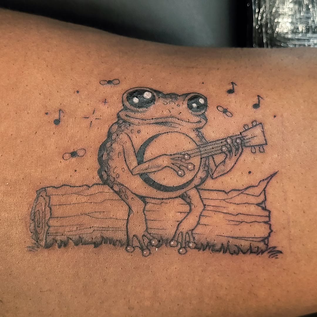 Tattoo by @tea_tattoos_ — black_and_grey