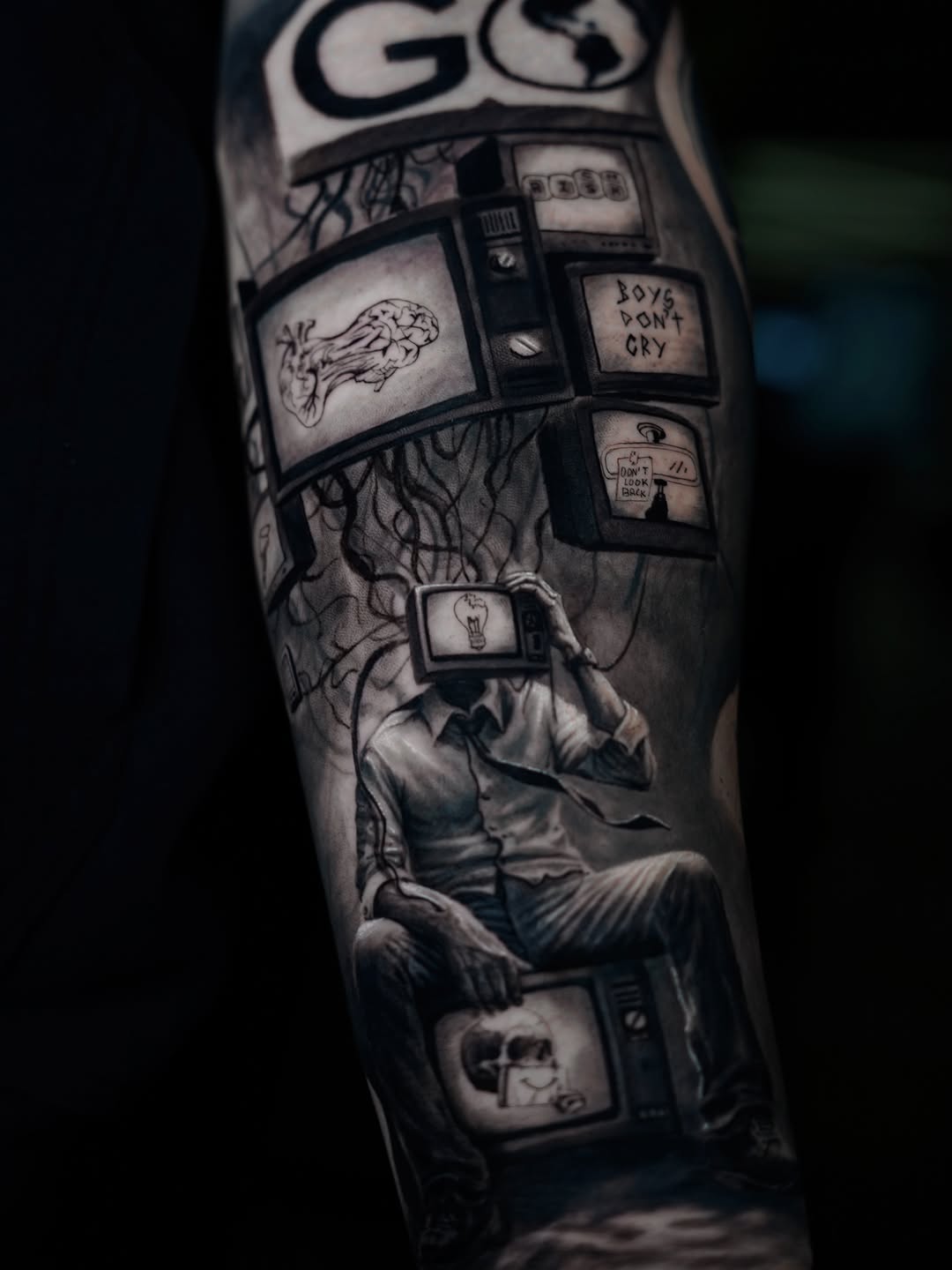 Tattoo by @rene_artt — realism, black_and_grey