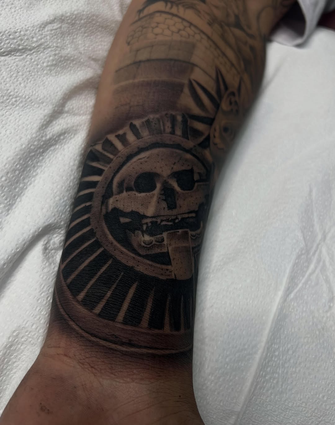 Tattoo by @ink.abby β black_and_grey, realism