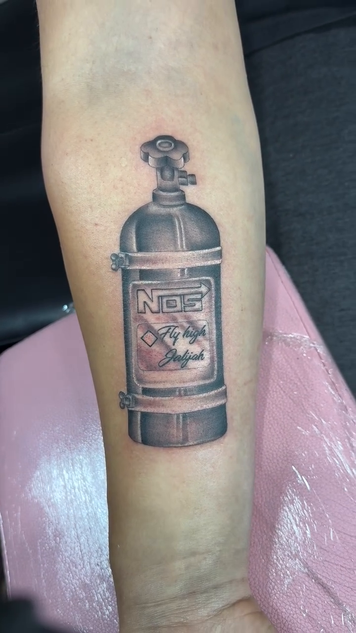 Tattoo by @rotormami — realism, black_and_grey