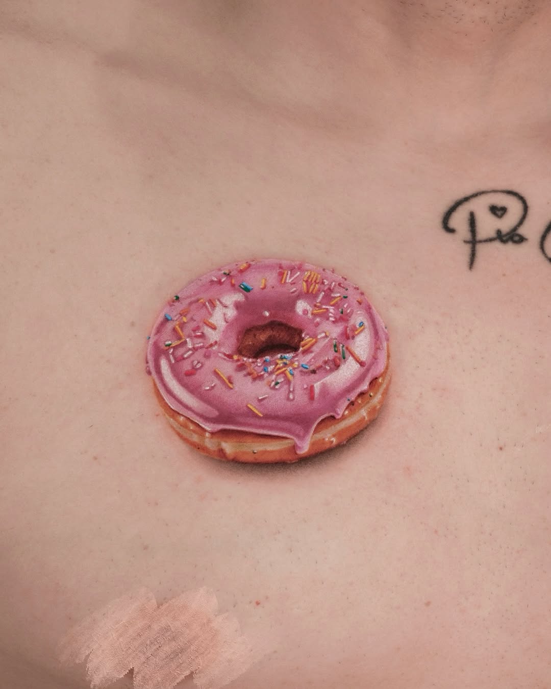 Tattoo by @dionne.tattoo โ realism