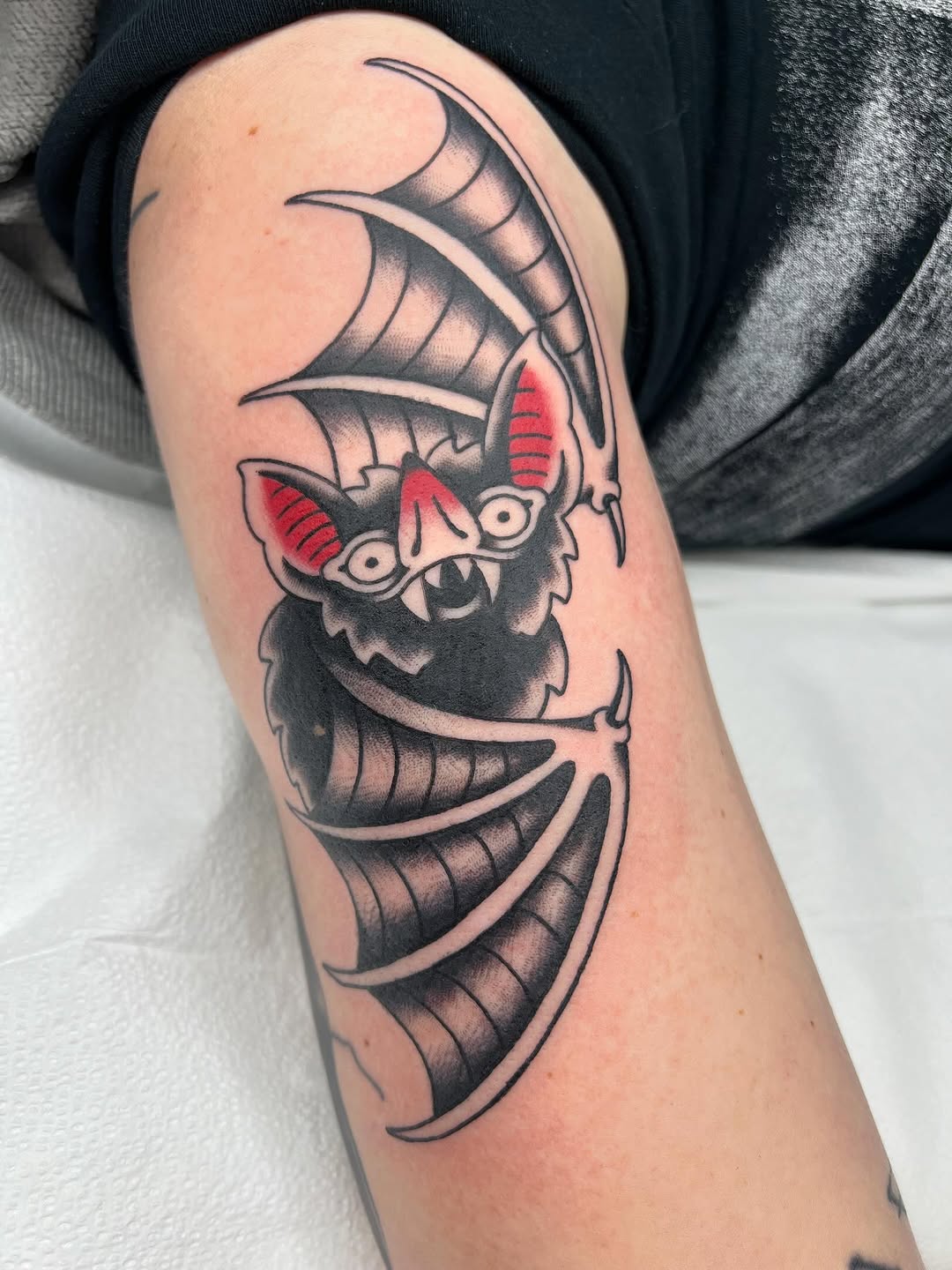 Tattoo by @hannahtattana β american_traditional