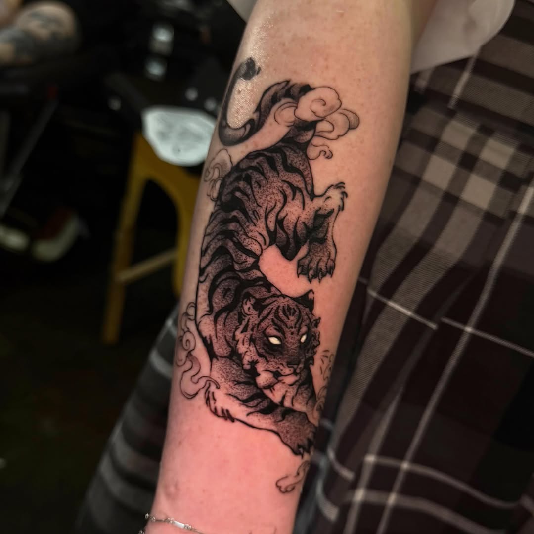 Tattoo by @prncjordnink — black_and_grey