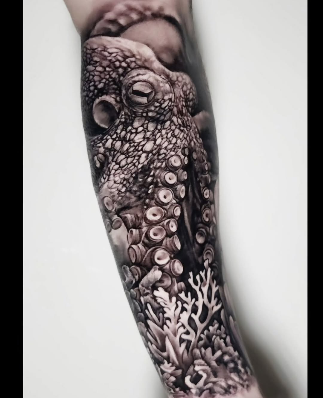 Tattoo by @elidiaveliztattoos — realism, black_and_grey