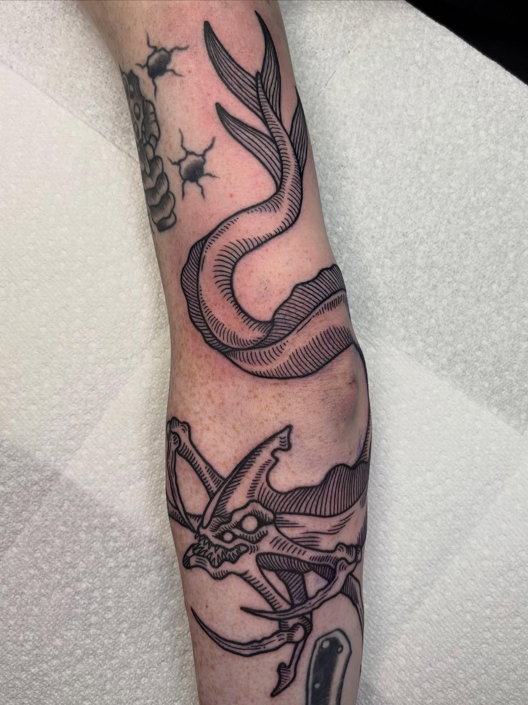 Tattoo by @jaeyuutattoo — black_and_grey