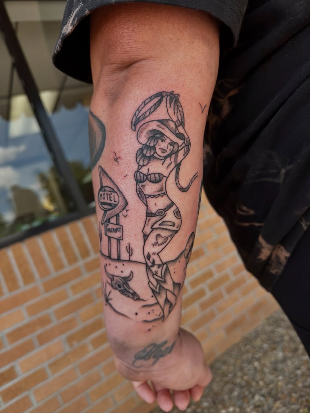 Tattoo by @ems__tattooing โ american_traditional