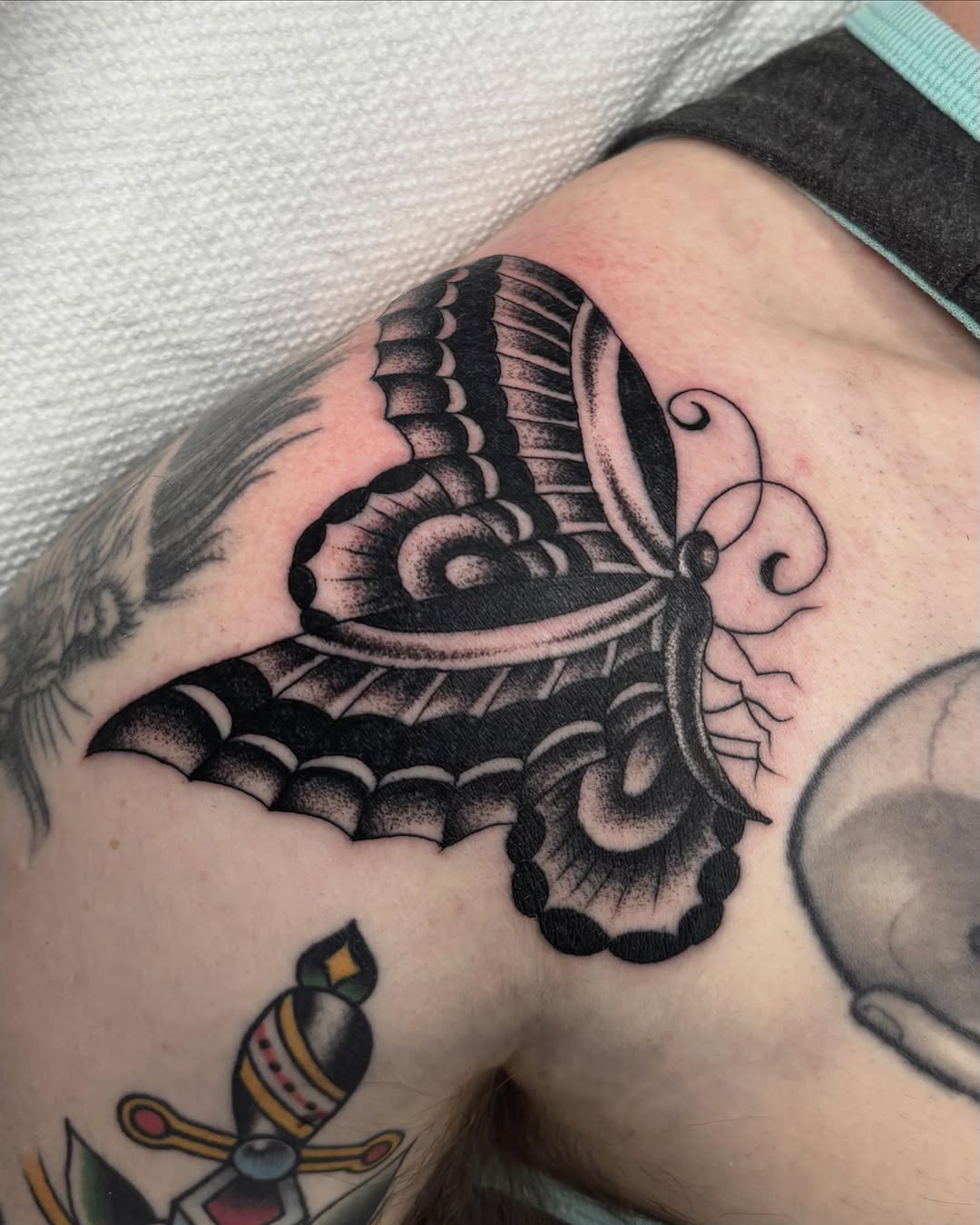 Tattoo by @marihposa — blackwork, black_and_grey