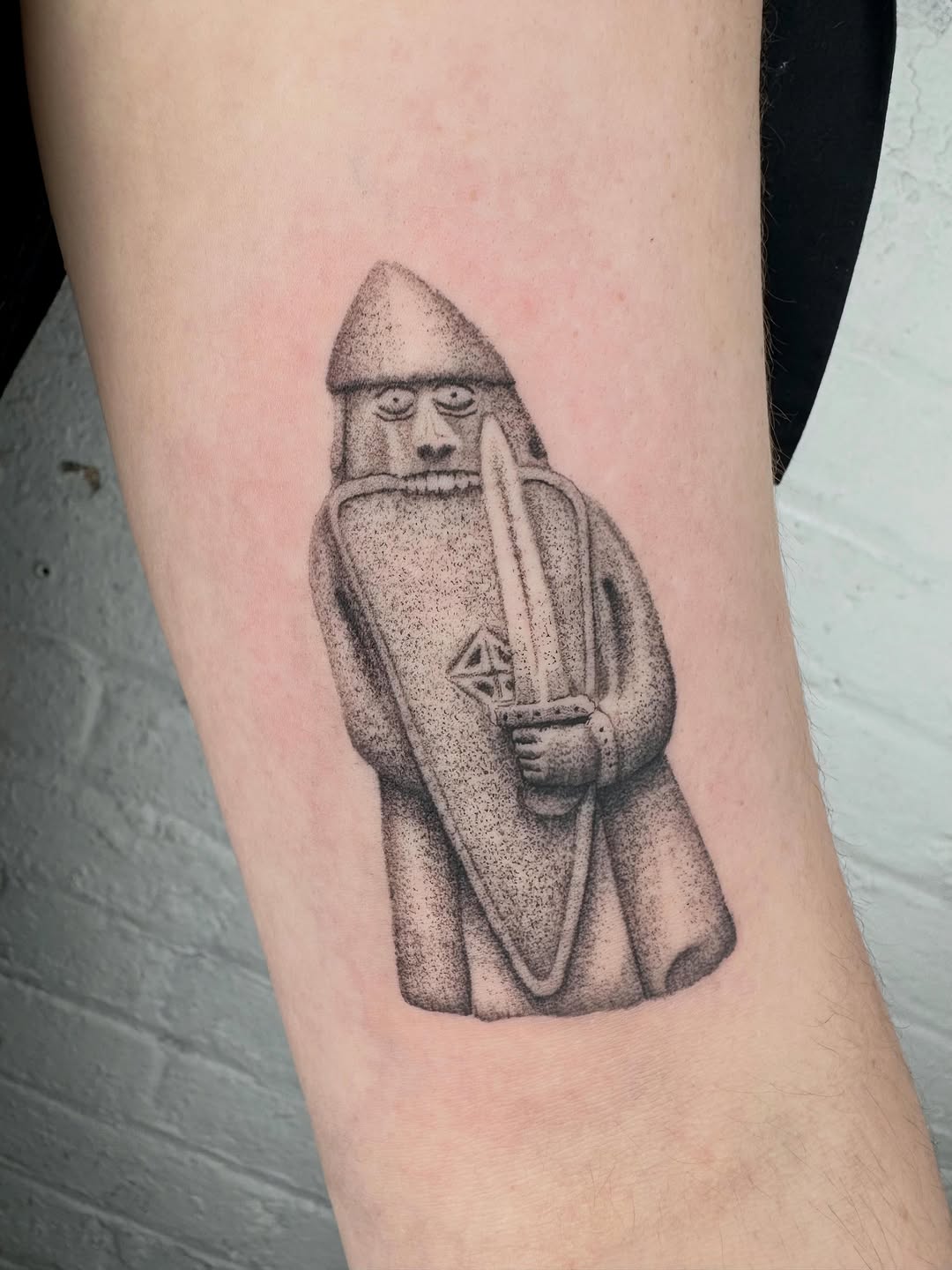 Tattoo by @el_kenny_ — dotwork, illustrative