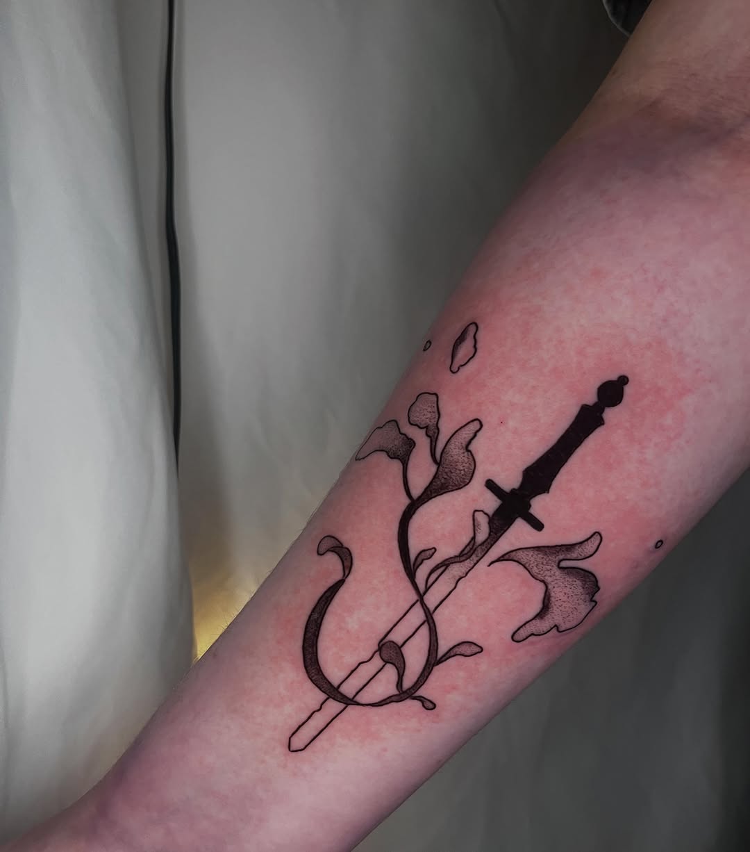 Tattoo by @pitypostcard โ blackwork, dotwork