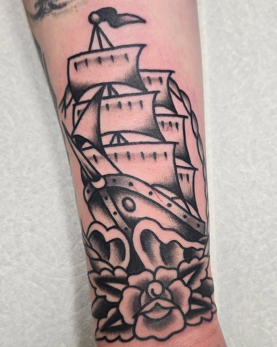 Tattoo by @teixeira_tattoos โ american_traditional