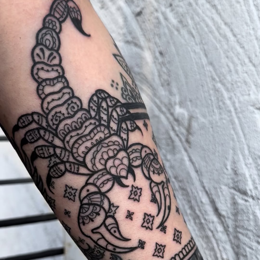 Tattoo by @chozentattoo — blackwork, illustrative