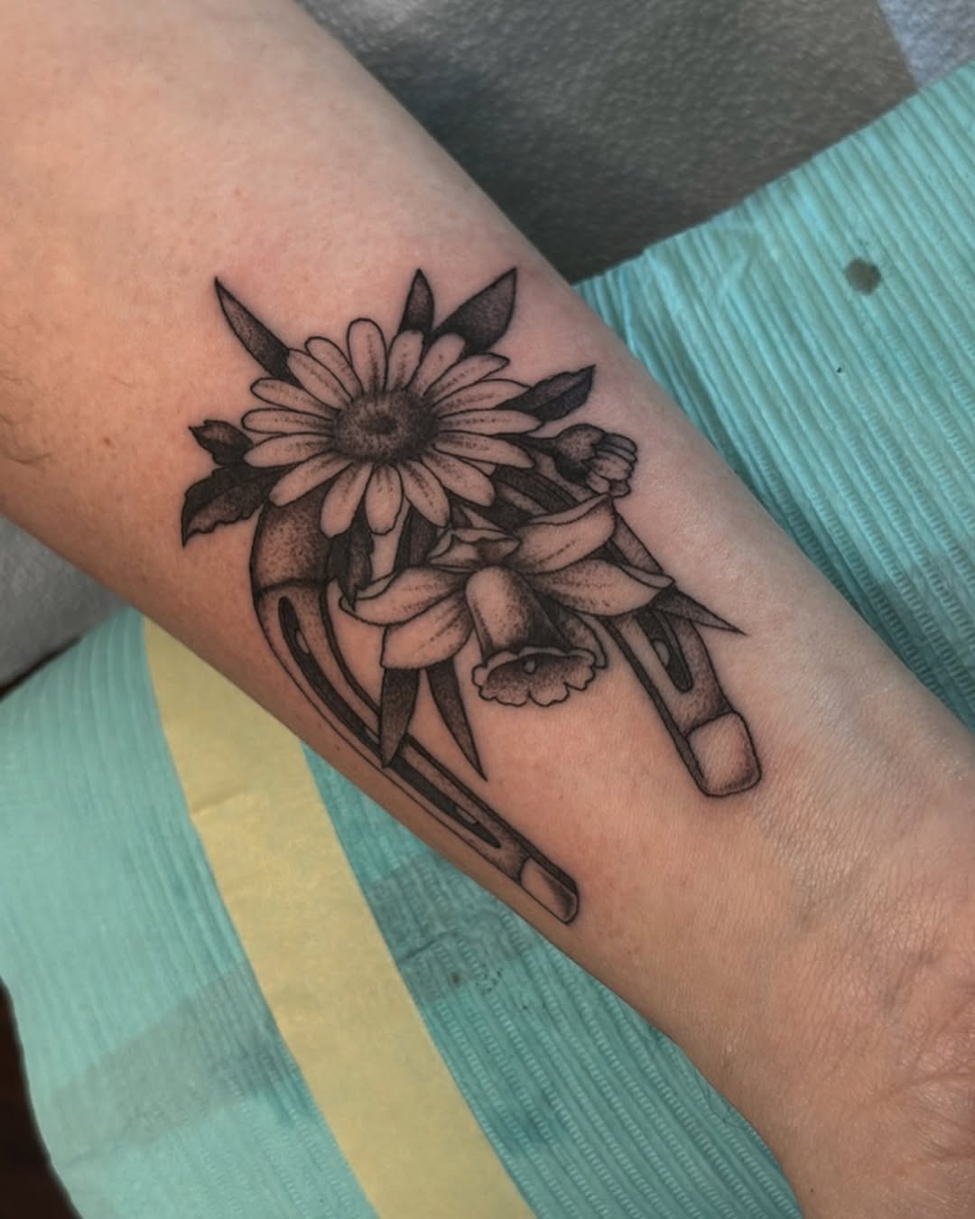 Tattoo by @ayala_tattoo — black_and_grey, realism