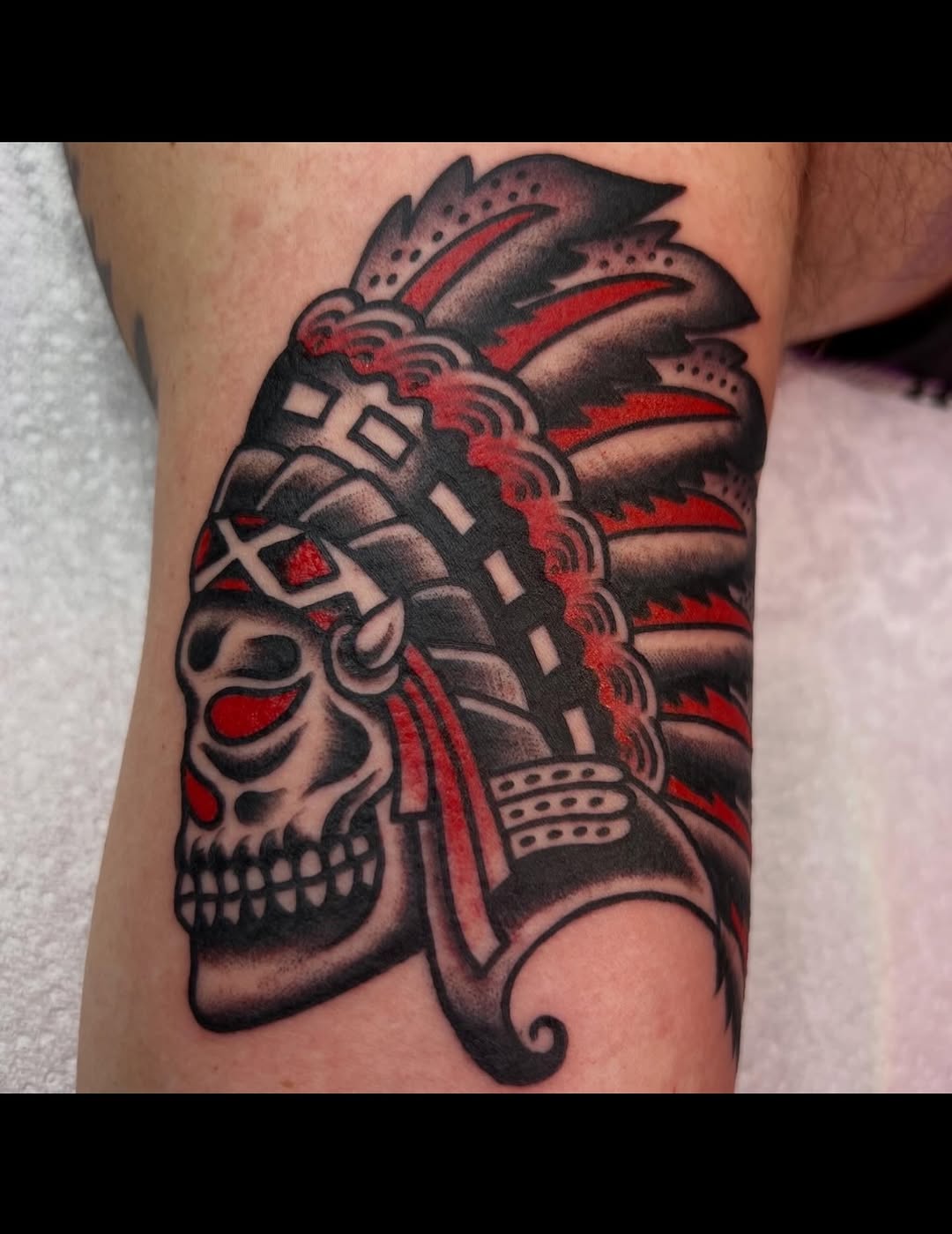 Tattoo by @smokie_0kie — american_traditional
