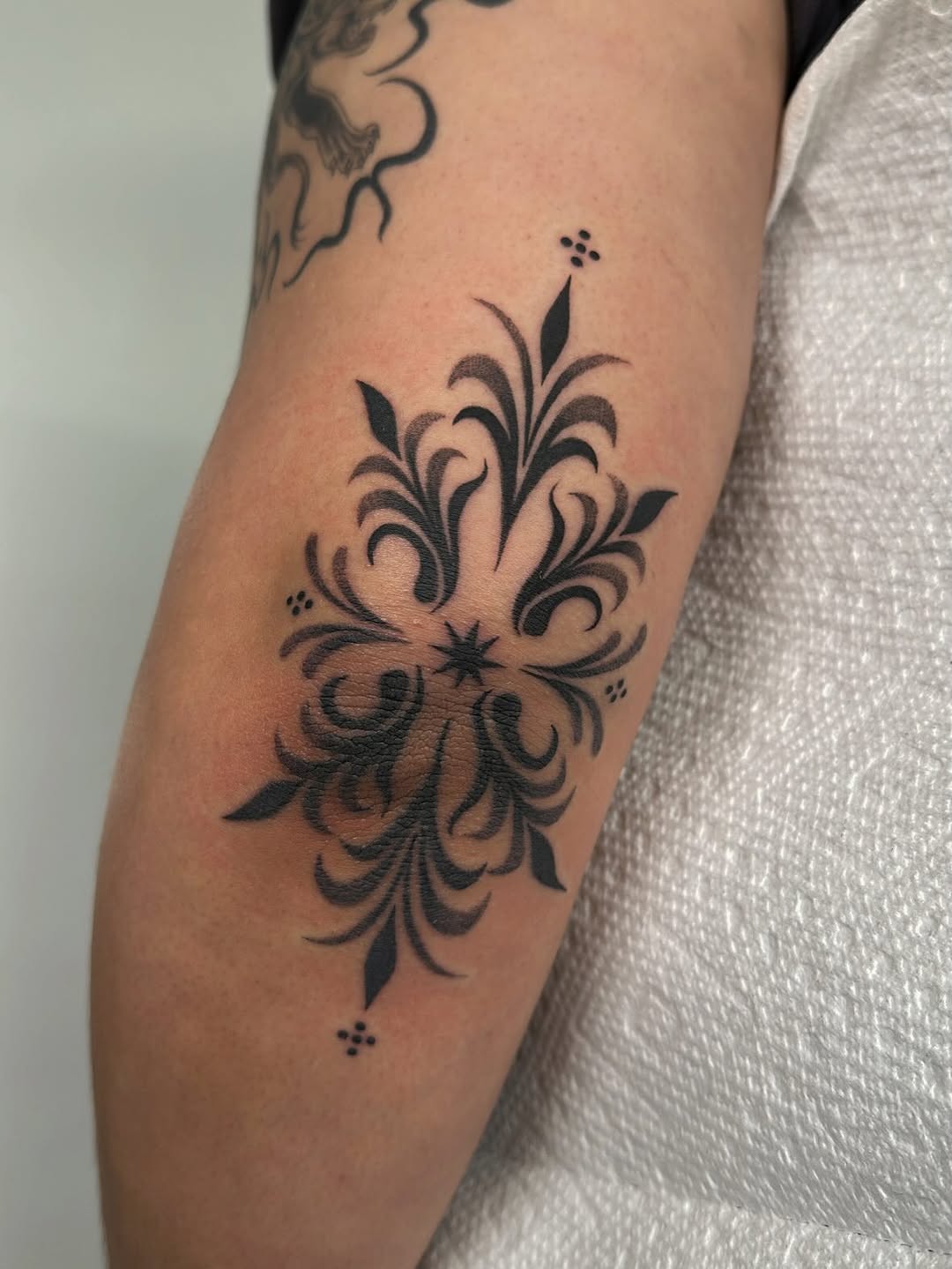 Tattoo by @ash.elrey — ornamental, black_and_grey