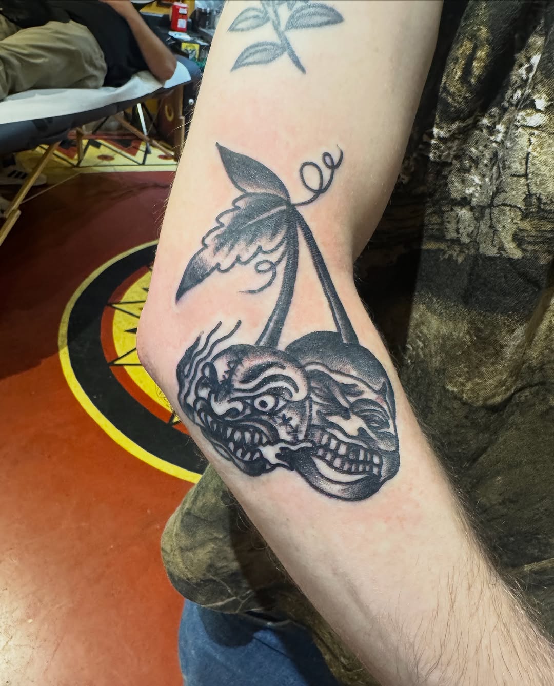 Tattoo by @cesar863 โ american_traditional