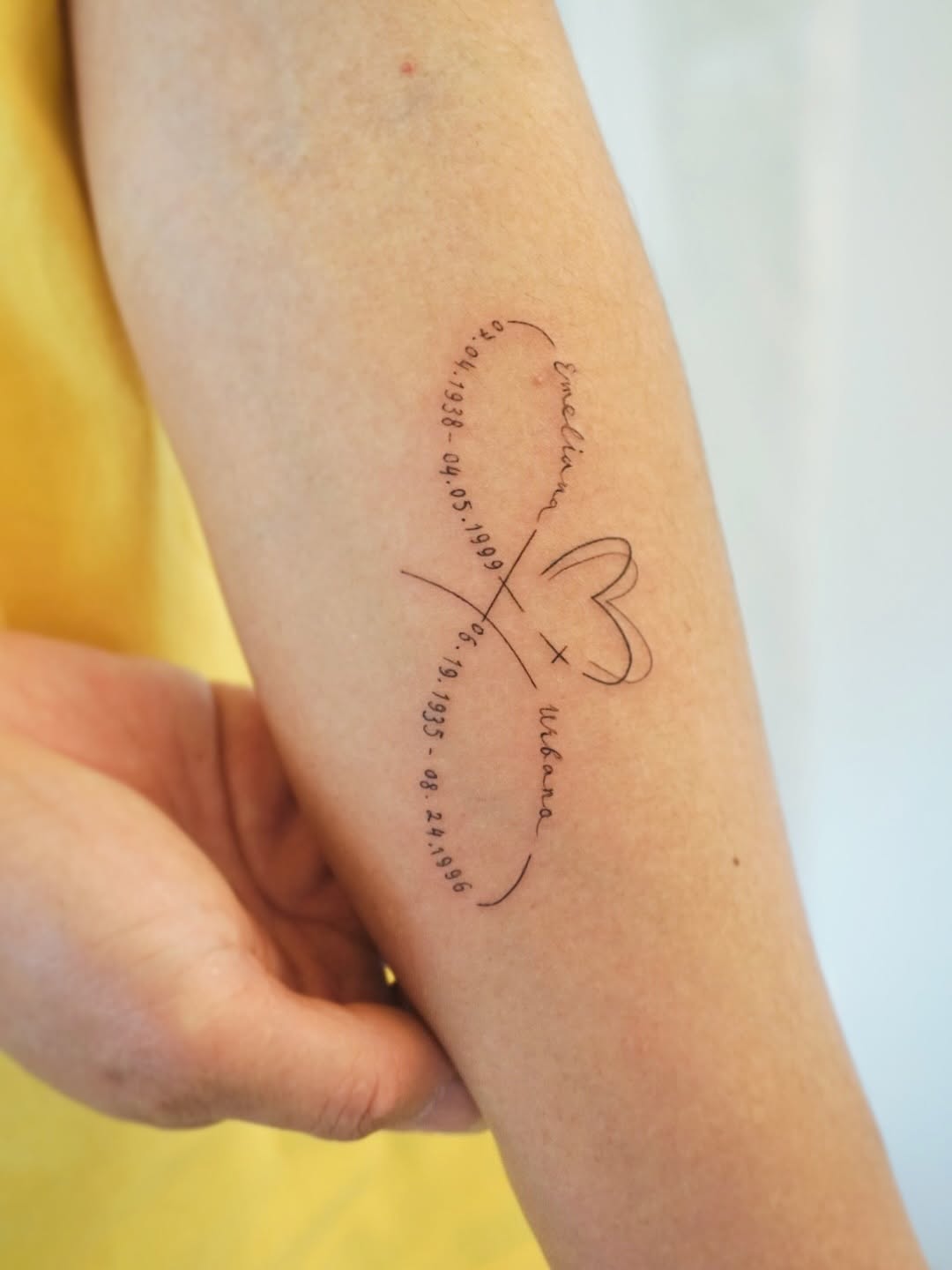 Tattoo by @yuri_tattooer — fine_line, lettering_script