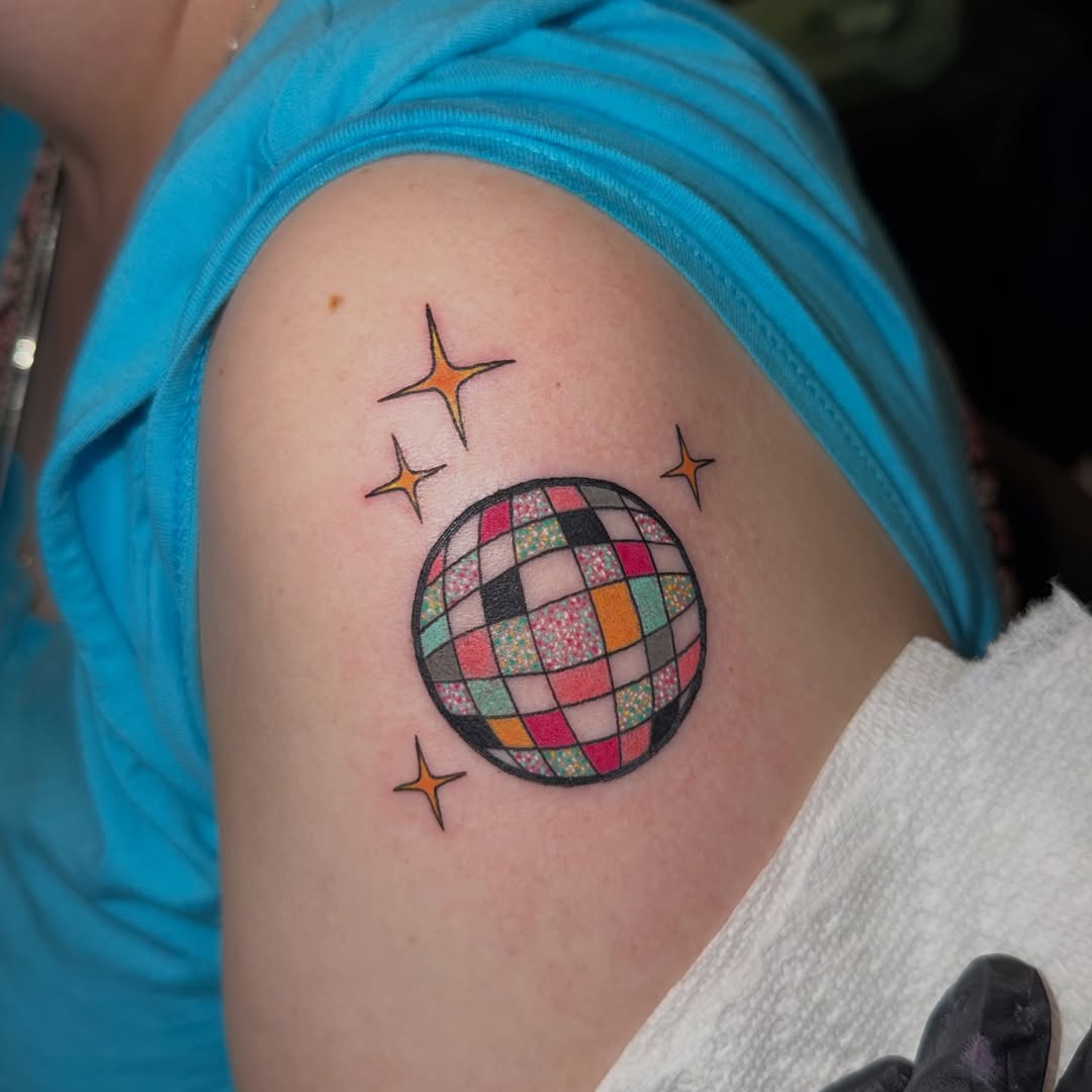 Tattoo by @lyndzetattoos — new_school
