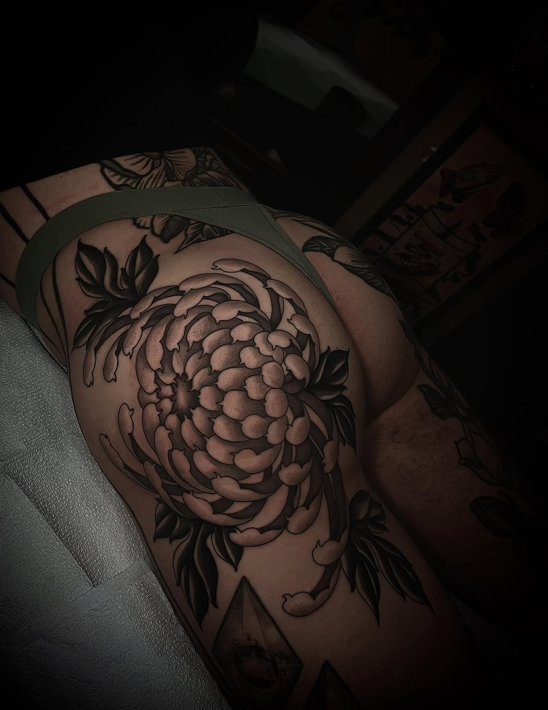 Tattoo by @linahsiaotattoo — japanese_irezumi, black_and_grey