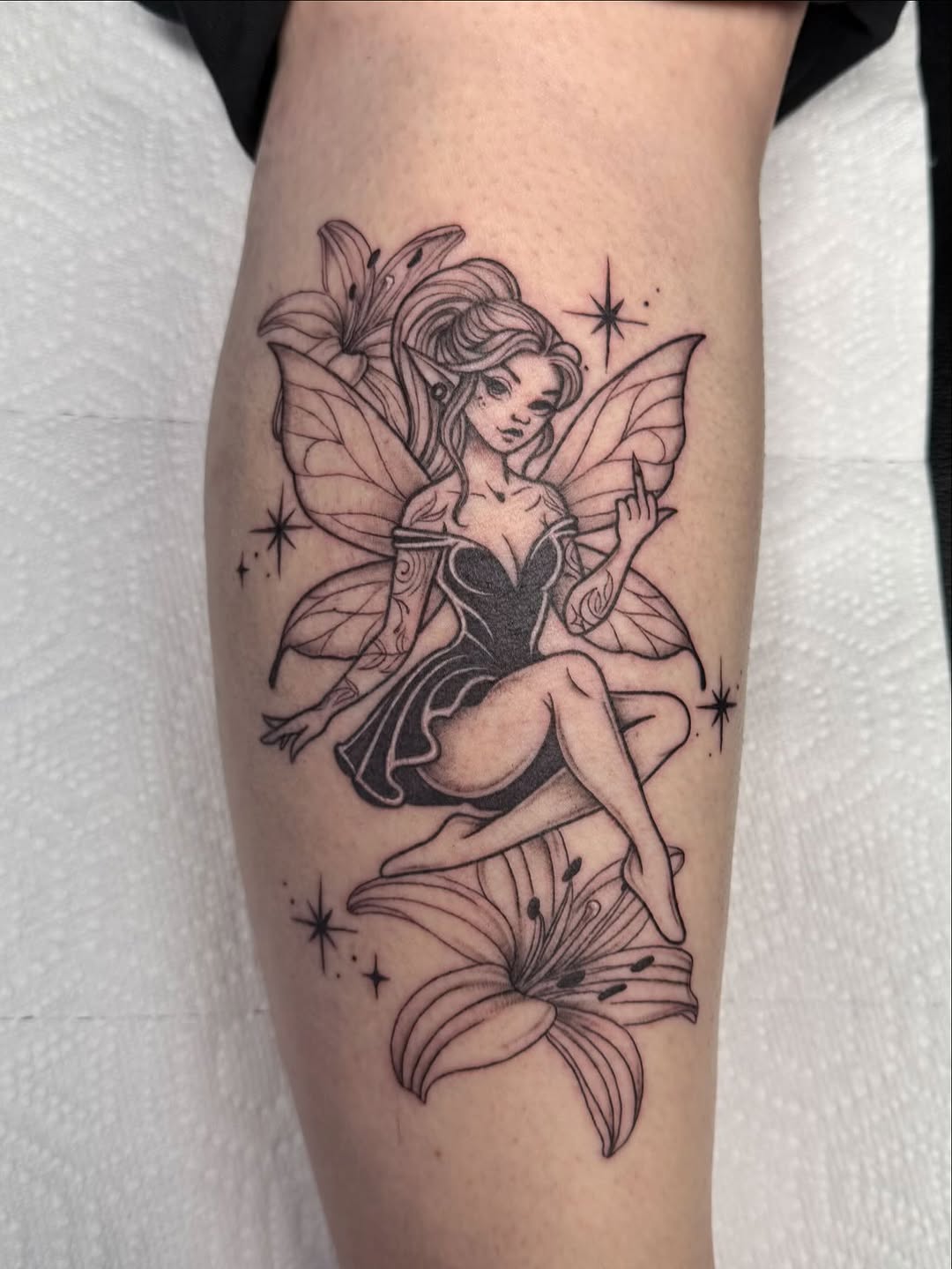 Tattoo by @teryn_shitup — fine_line