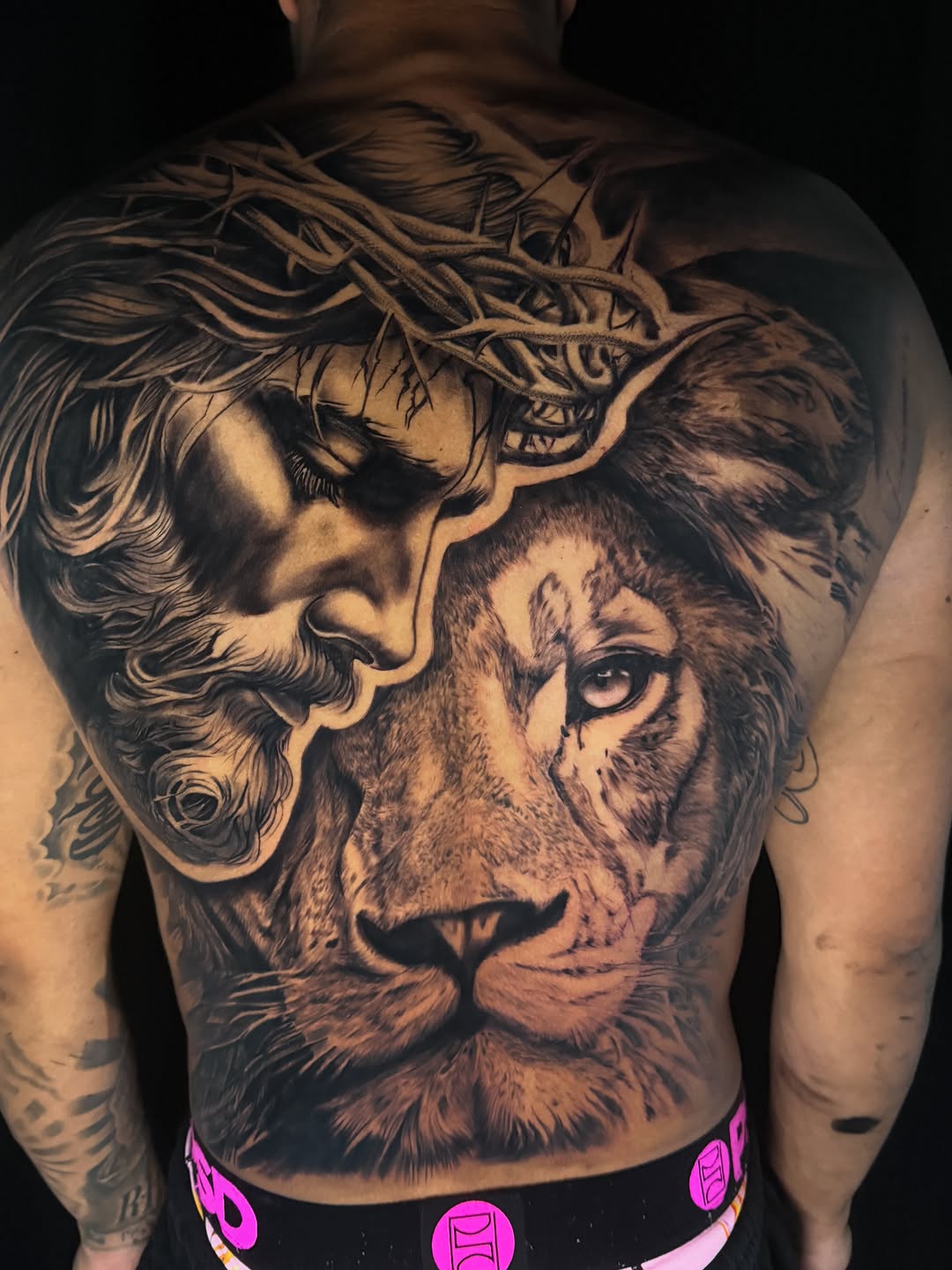 Tattoo by @lasmanosdeltoro — realism, black_and_grey