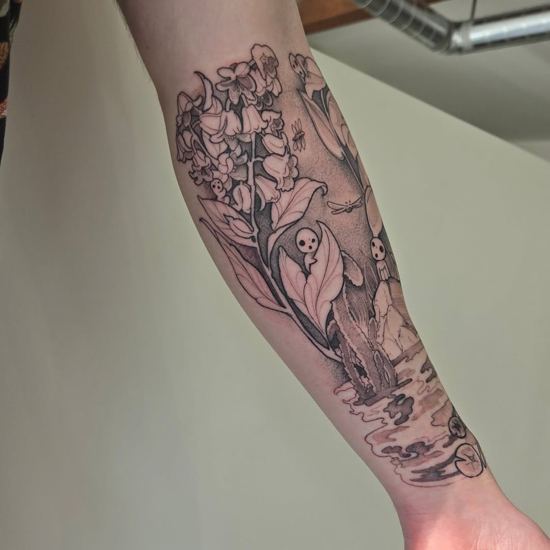 Tattoo by @savshimi — illustrative, dotwork