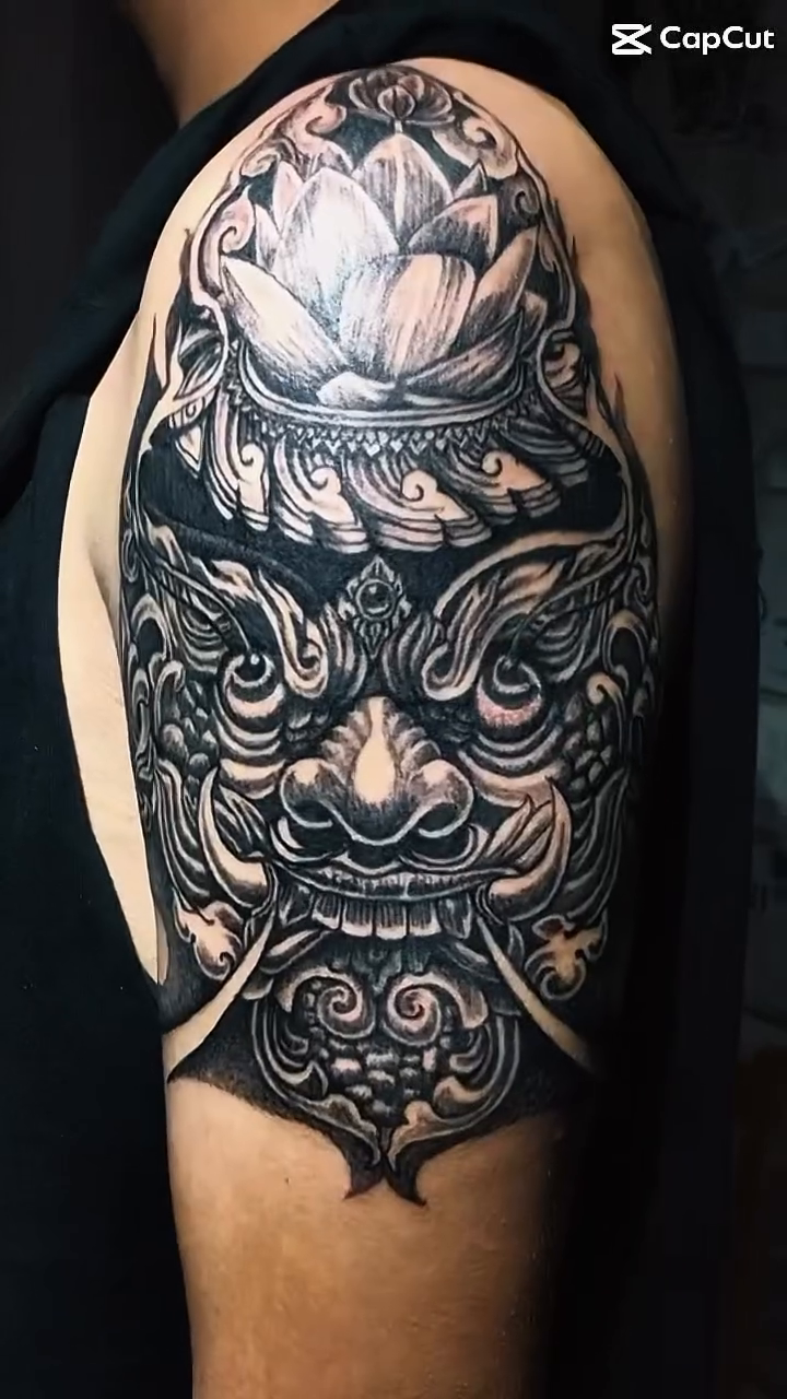 Tattoo by @napawong_tattoo_thai — japanese_irezumi, black_and_grey
