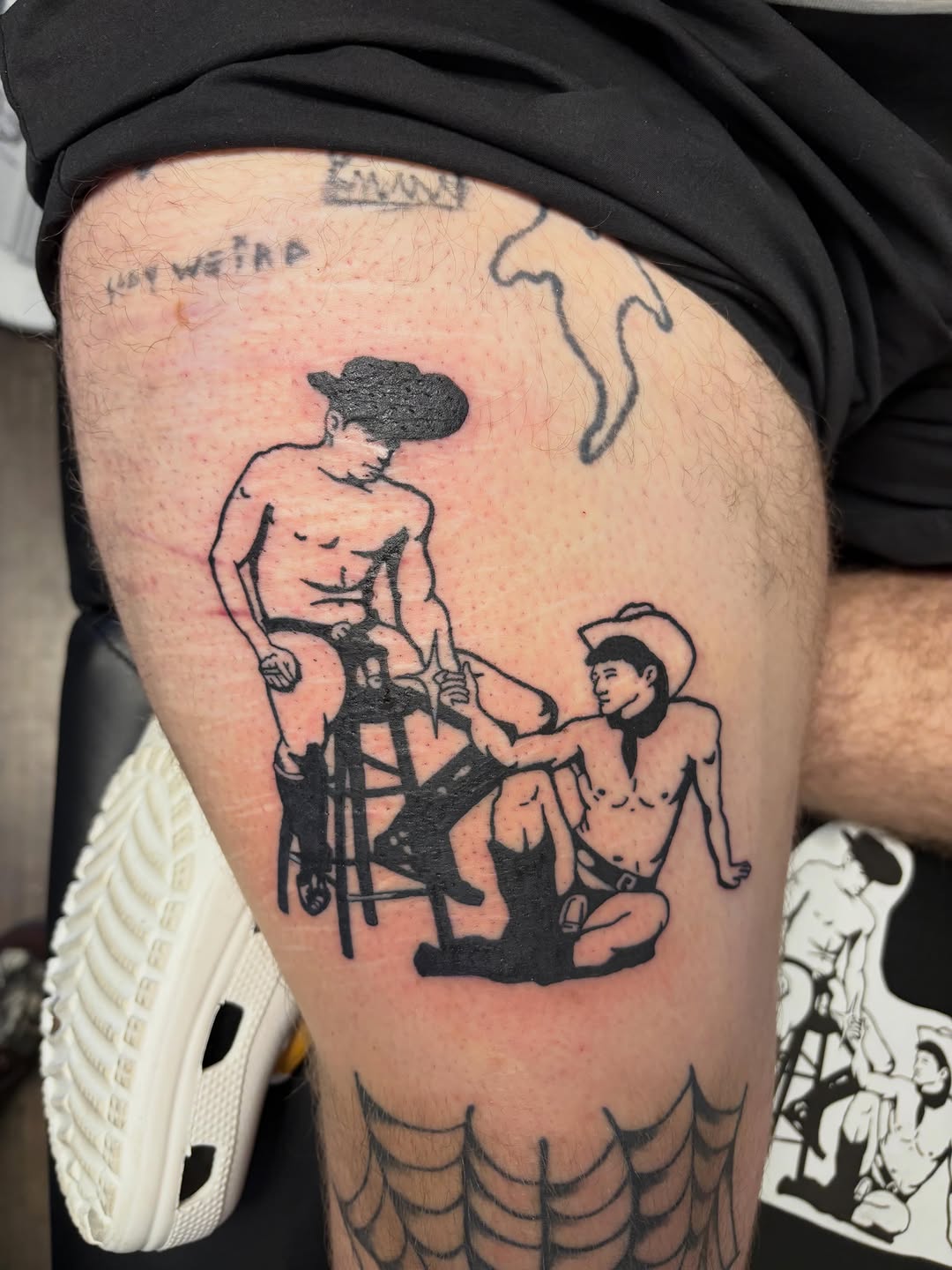 Tattoo by @l00se_needlez โ blackwork