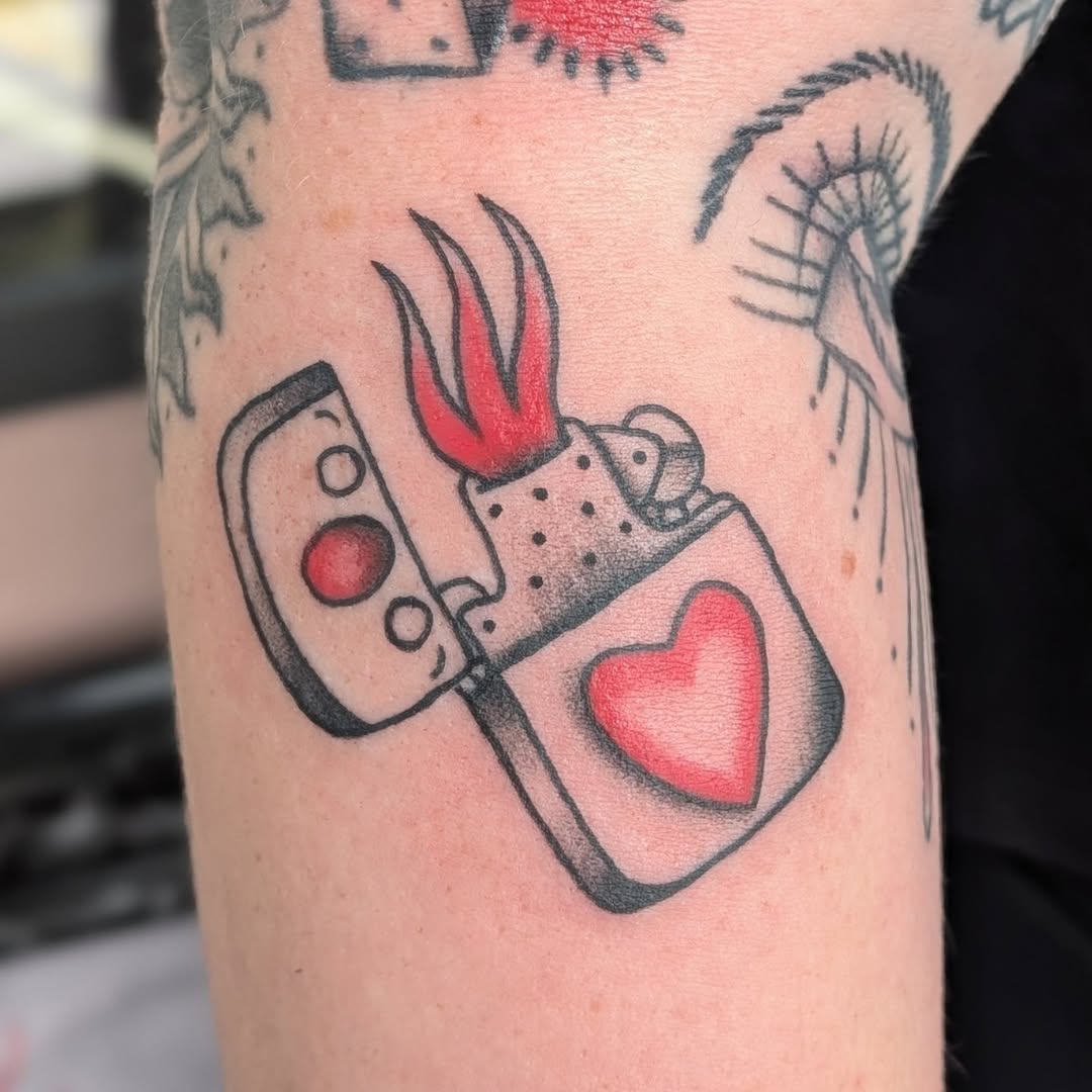 Tattoo by @qualiitygreen — american_traditional, illustrative